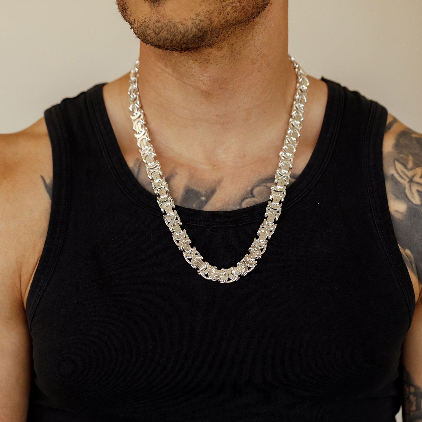 Deze schakelketting is gemaakt van écht 925 zilver in Italië, dé “place to be” voor de beste kwaliteit zilveren schakelkettingen ter wereld.