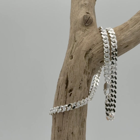 Zilveren gourmetketting voor heren, 8,2 mm breed - 925 zilver, extra brede schakels en luxe uitstraling, tweezijdig geslepen met diepe glans.
