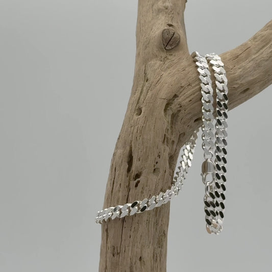 Zilveren gourmetketting voor heren, 8,2 mm breed - 925 zilver, extra brede schakels en luxe uitstraling, tweezijdig geslepen met diepe glans.